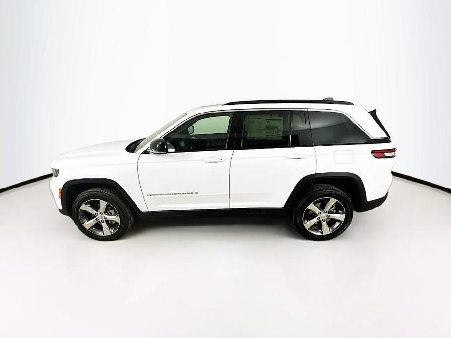 new 2025 Jeep Grand Cherokee car, priced at $49,303