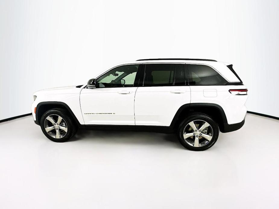 new 2025 Jeep Grand Cherokee car, priced at $49,303