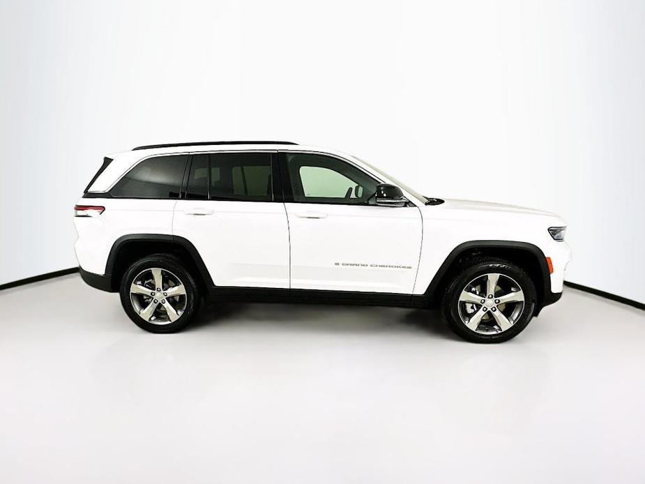 new 2025 Jeep Grand Cherokee car, priced at $49,303