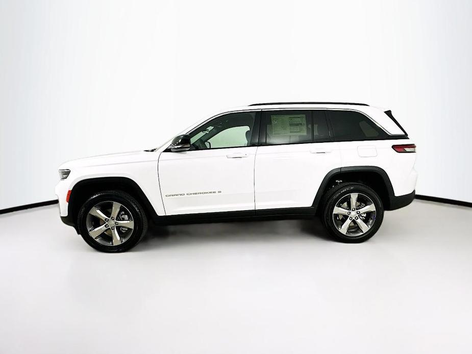 new 2025 Jeep Grand Cherokee car, priced at $49,303