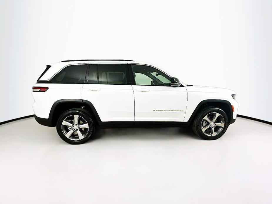 new 2025 Jeep Grand Cherokee car, priced at $49,303