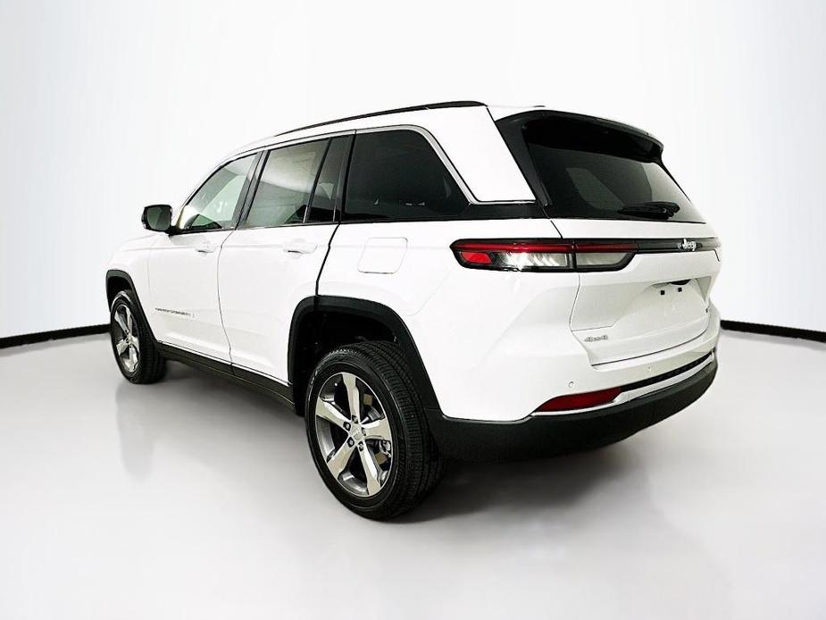 new 2025 Jeep Grand Cherokee car, priced at $49,303