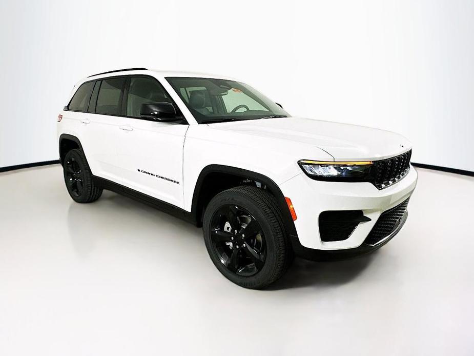 new 2024 Jeep Grand Cherokee car, priced at $41,080