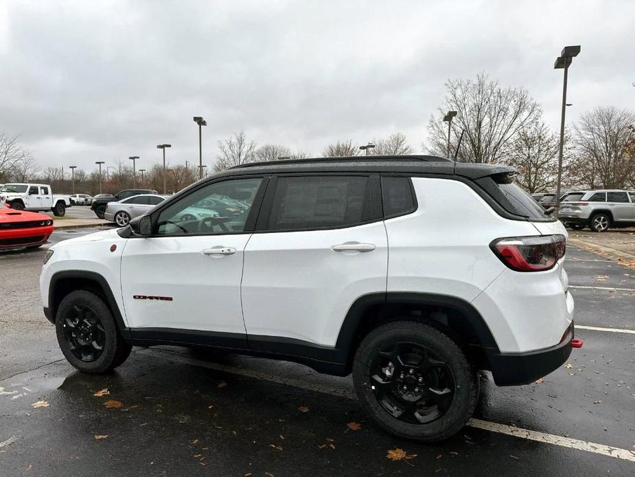 new 2024 Jeep Compass car, priced at $35,470