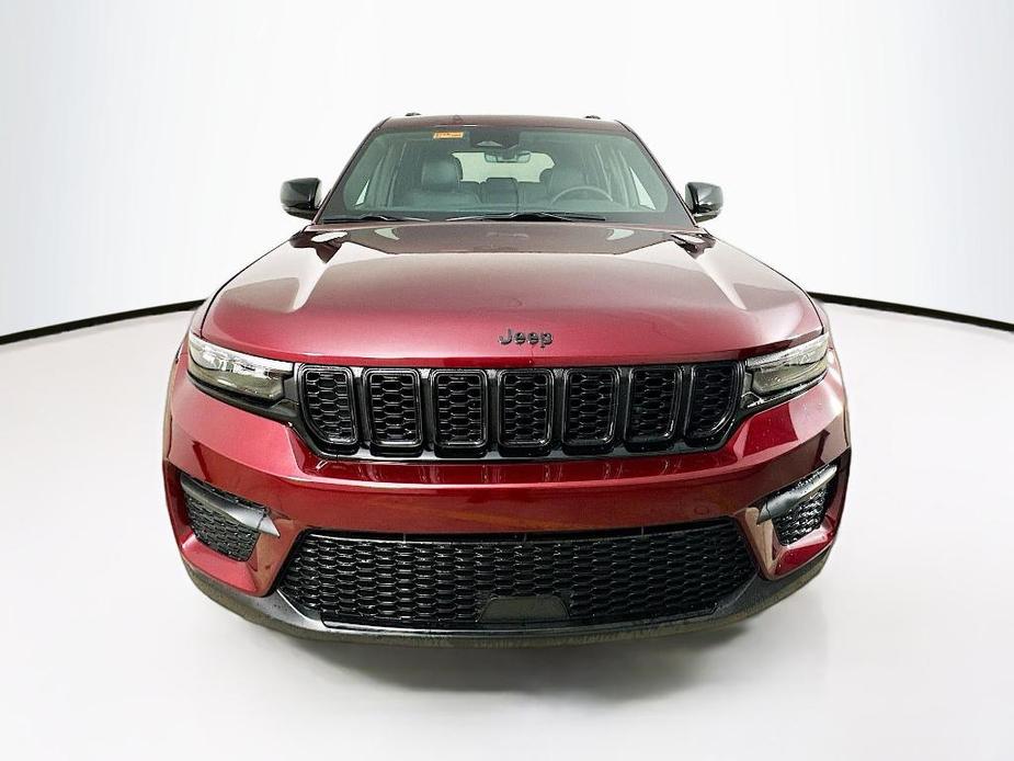 new 2025 Jeep Grand Cherokee car, priced at $46,569