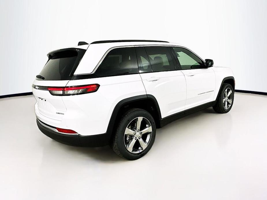 new 2025 Jeep Grand Cherokee car, priced at $50,803