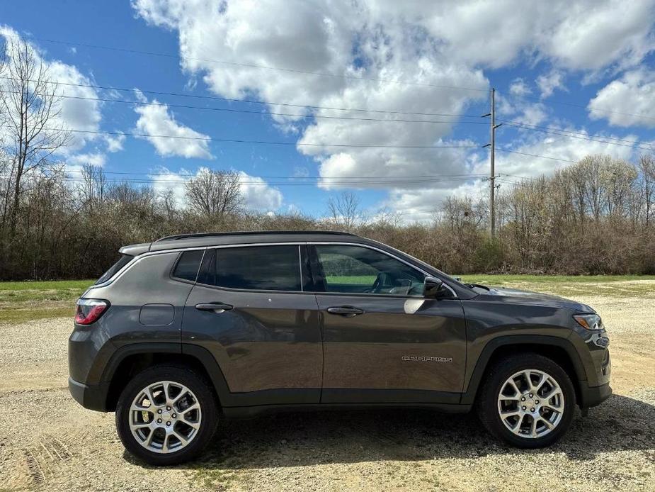 new 2024 Jeep Compass car, priced at $30,085