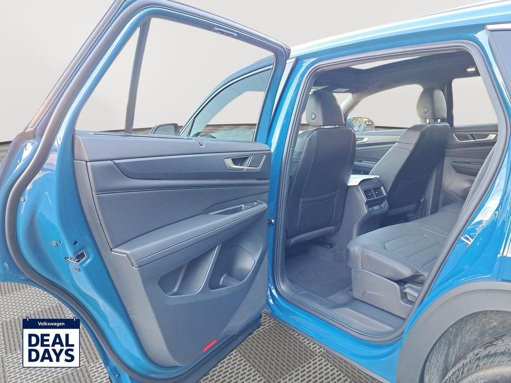 new 2025 Volkswagen Atlas Cross Sport car, priced at $43,997