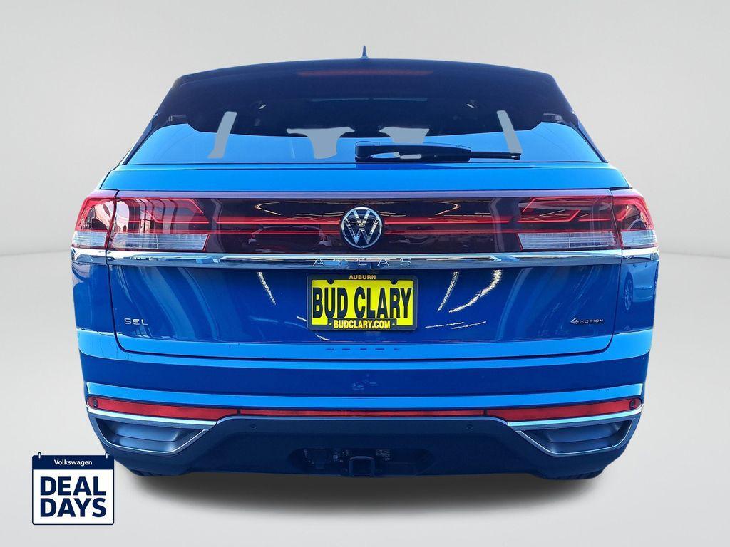 new 2025 Volkswagen Atlas Cross Sport car, priced at $43,997
