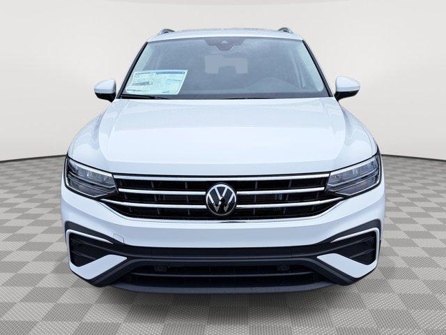 new 2024 Volkswagen Tiguan car, priced at $31,852