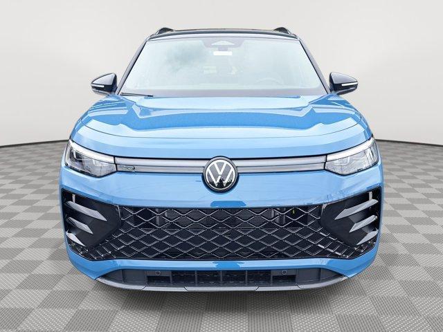 new 2025 Volkswagen Tiguan car, priced at $39,983