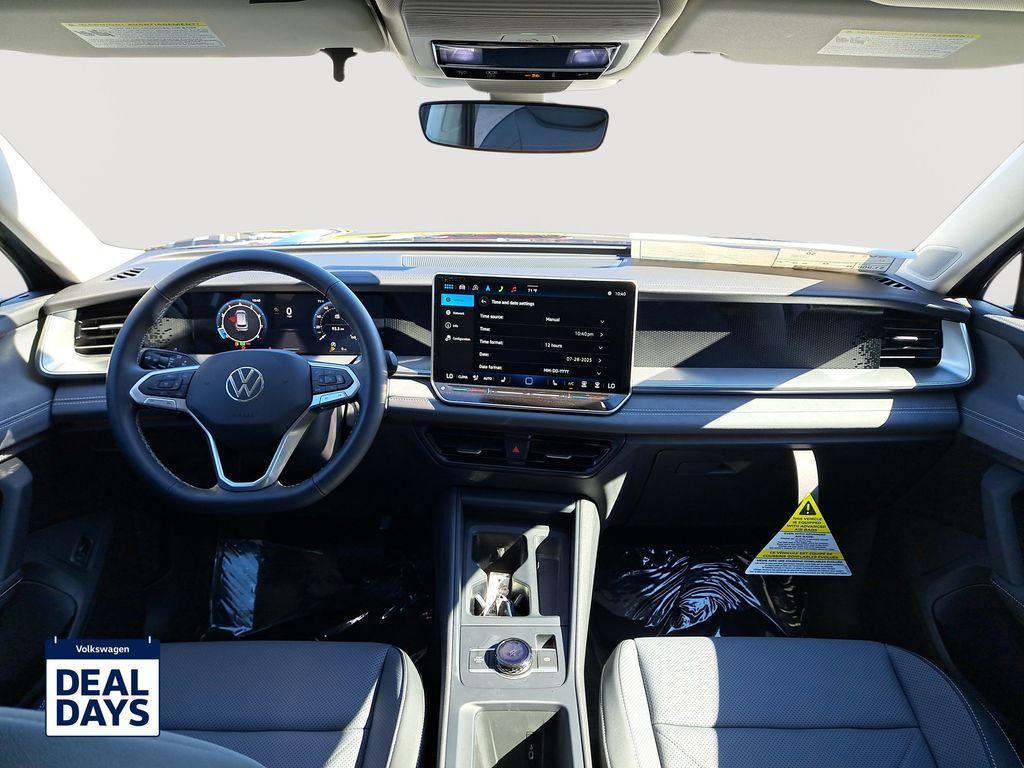 new 2025 Volkswagen Tiguan car, priced at $32,705
