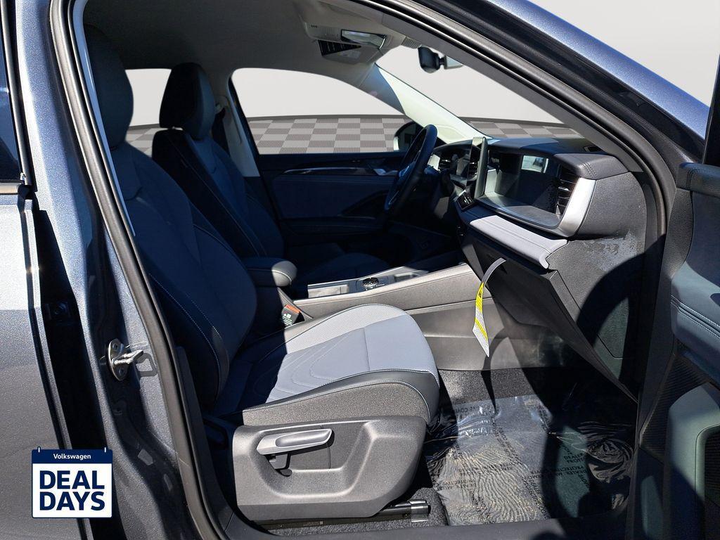 new 2025 Volkswagen Tiguan car, priced at $32,705