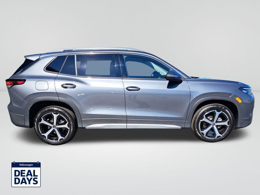 new 2025 Volkswagen Tiguan car, priced at $32,705