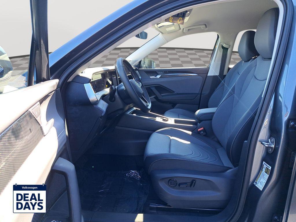 new 2025 Volkswagen Tiguan car, priced at $32,705