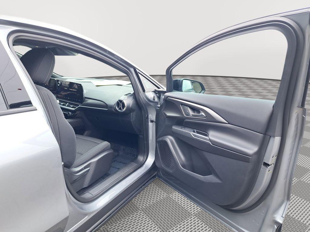 used 2025 Chevrolet Equinox EV car, priced at $25,362