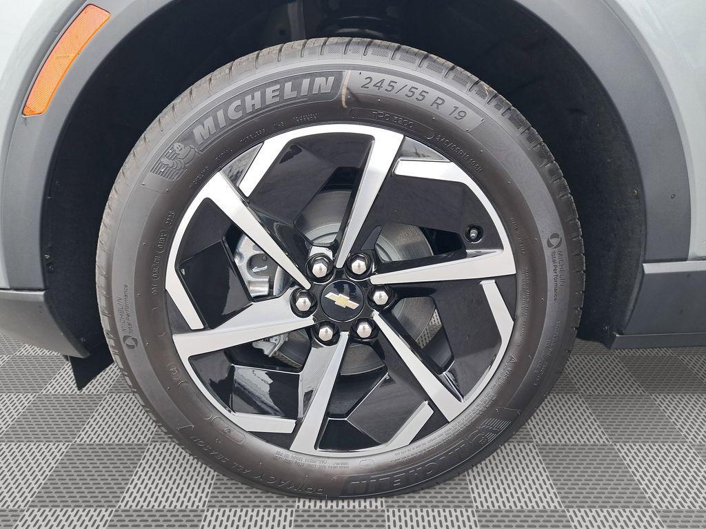 used 2025 Chevrolet Equinox EV car, priced at $25,362