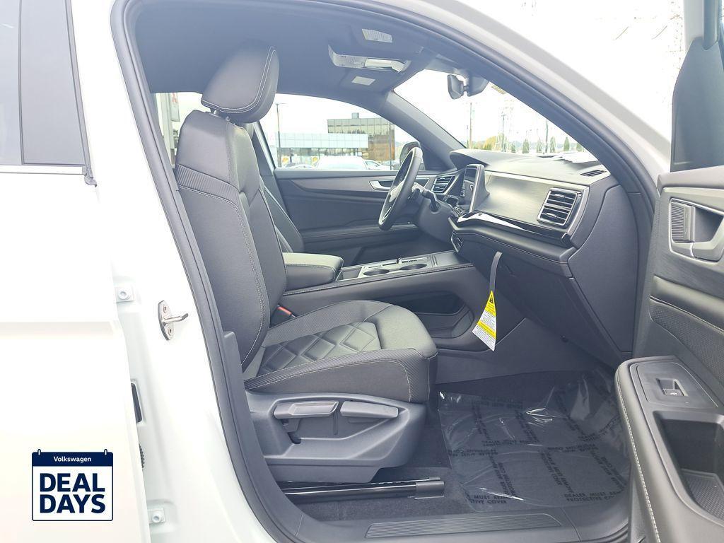 new 2026 Volkswagen Atlas Cross Sport car, priced at $41,426