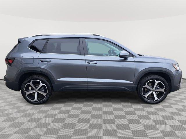 new 2025 Volkswagen Taos car
