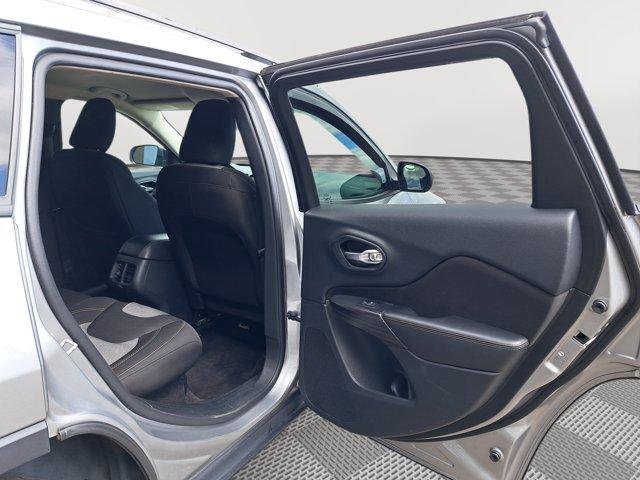 used 2016 Jeep Cherokee car, priced at $11,591