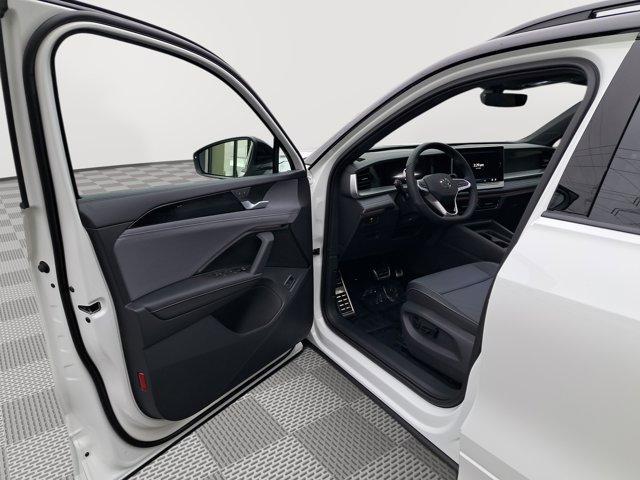 new 2025 Volkswagen Tiguan car