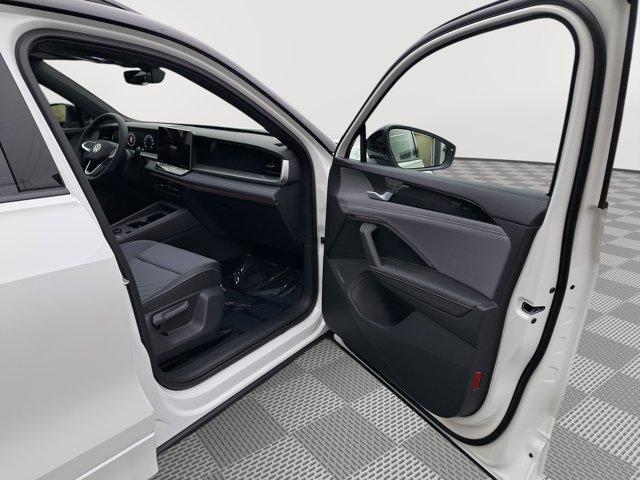 new 2025 Volkswagen Tiguan car