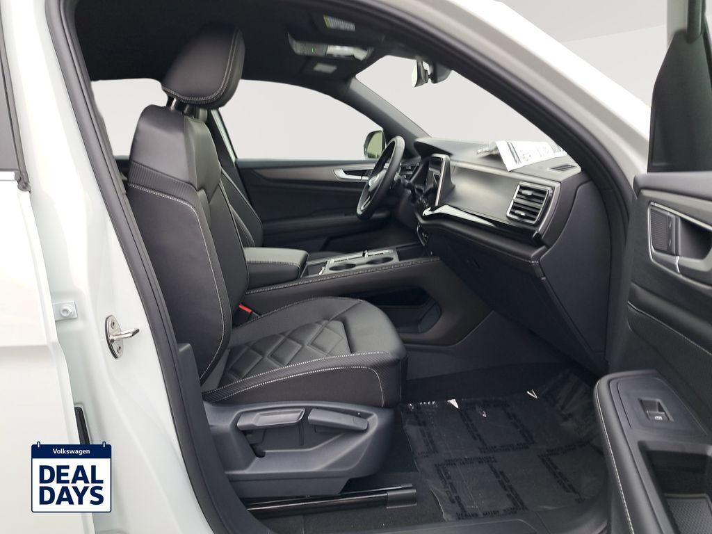 new 2025 Volkswagen Atlas Cross Sport car, priced at $34,997