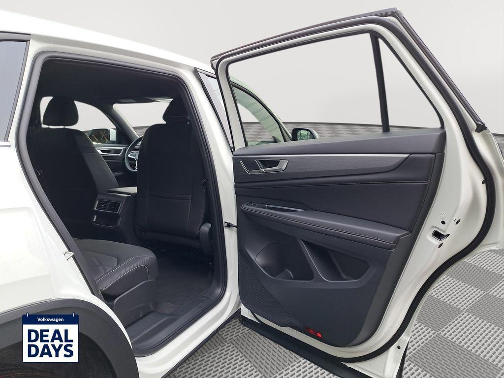 new 2025 Volkswagen Atlas Cross Sport car, priced at $34,997