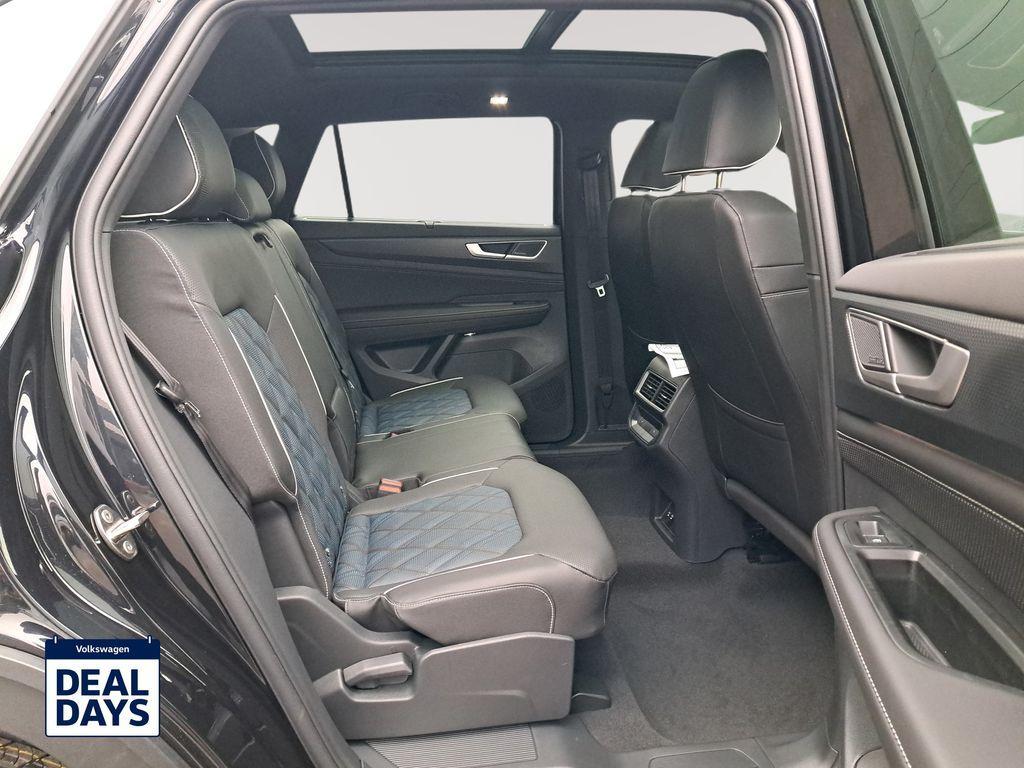 new 2025 Volkswagen Atlas Cross Sport car, priced at $52,051