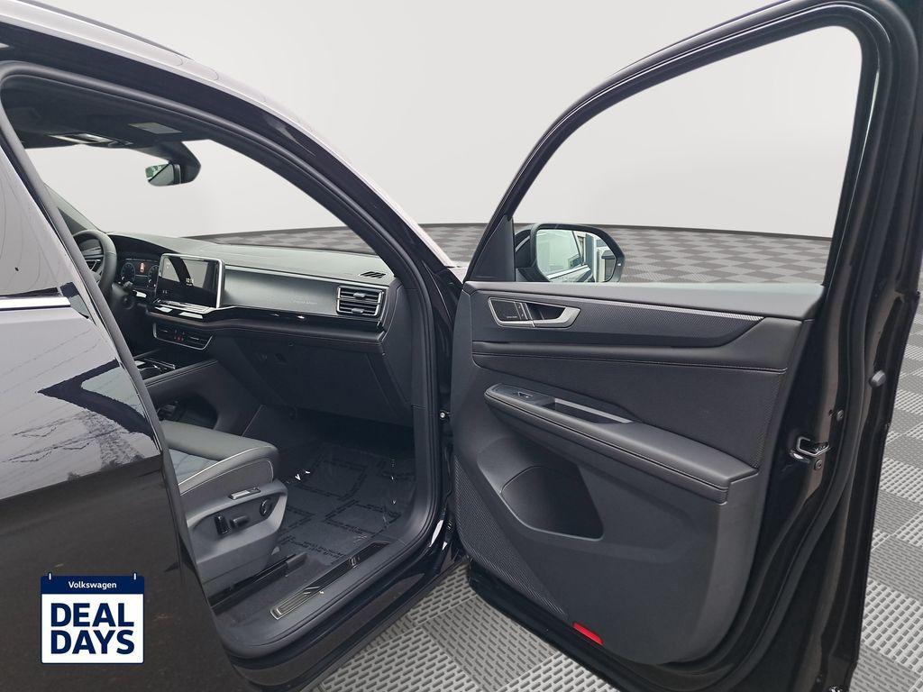 new 2025 Volkswagen Atlas Cross Sport car, priced at $52,051