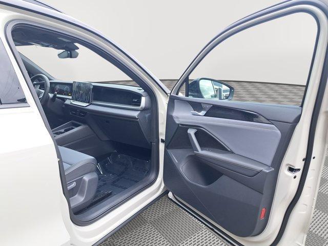 new 2025 Volkswagen Tiguan car