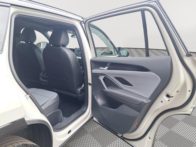 new 2025 Volkswagen Tiguan car