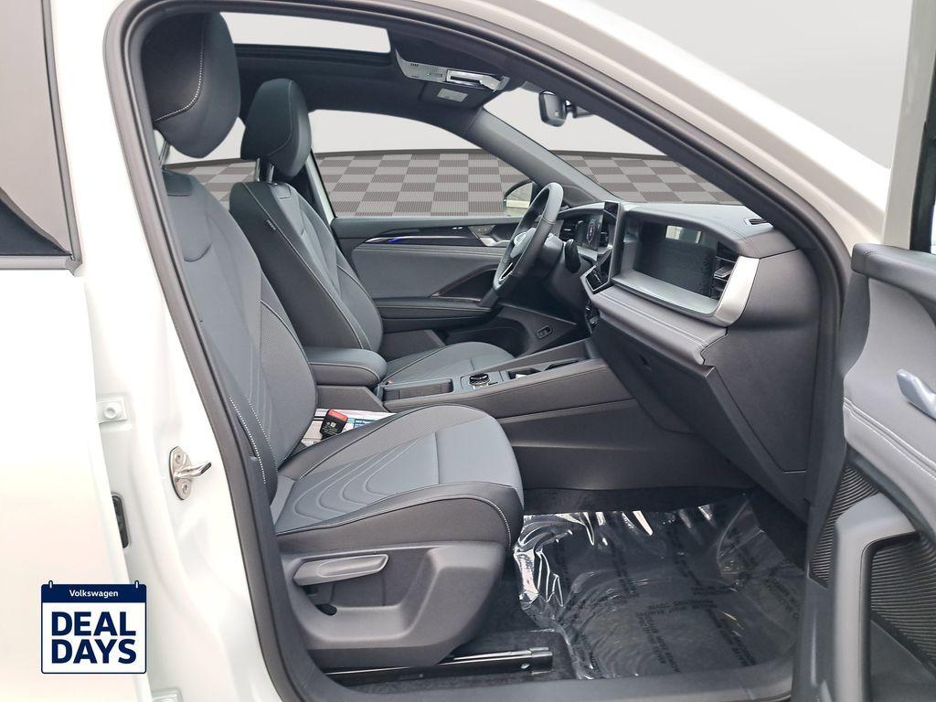 new 2025 Volkswagen Tiguan car, priced at $39,377