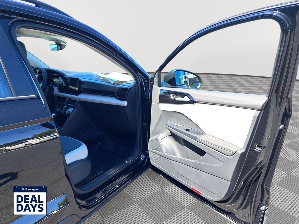 new 2025 Volkswagen Taos car, priced at $28,211