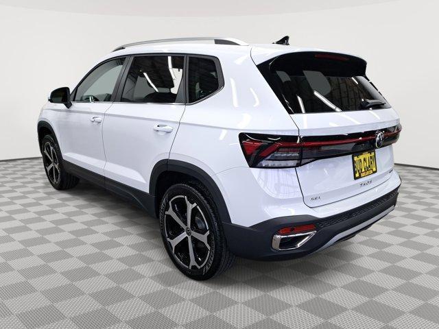 new 2025 Volkswagen Taos car