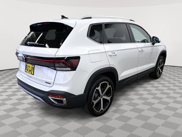 new 2025 Volkswagen Taos car