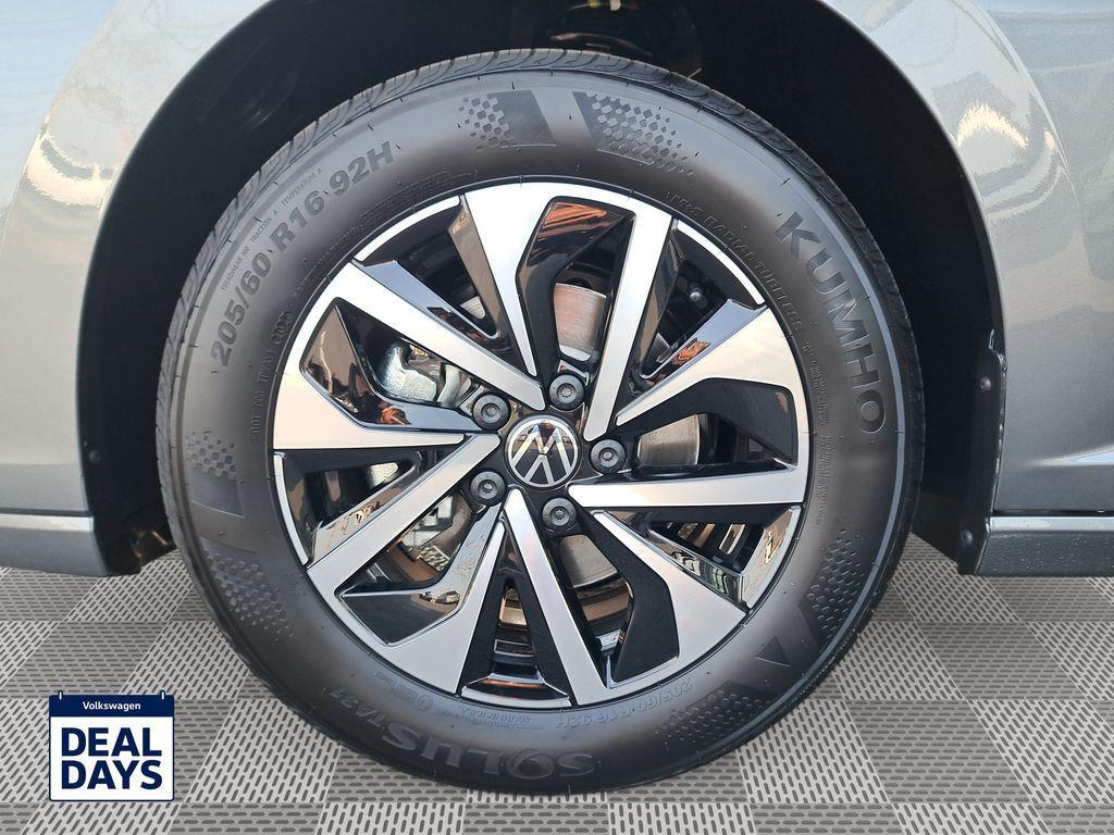 new 2025 Volkswagen Jetta car, priced at $24,524