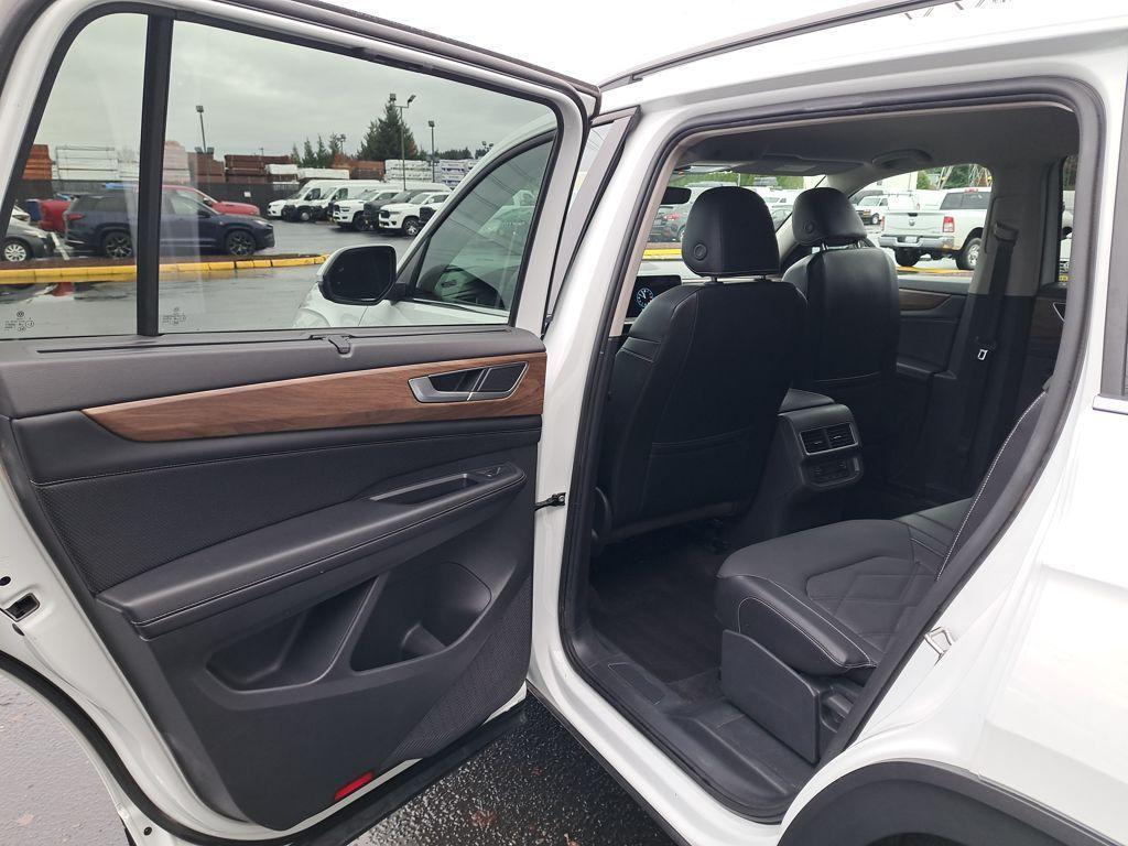 used 2024 Volkswagen Atlas car, priced at $28,420