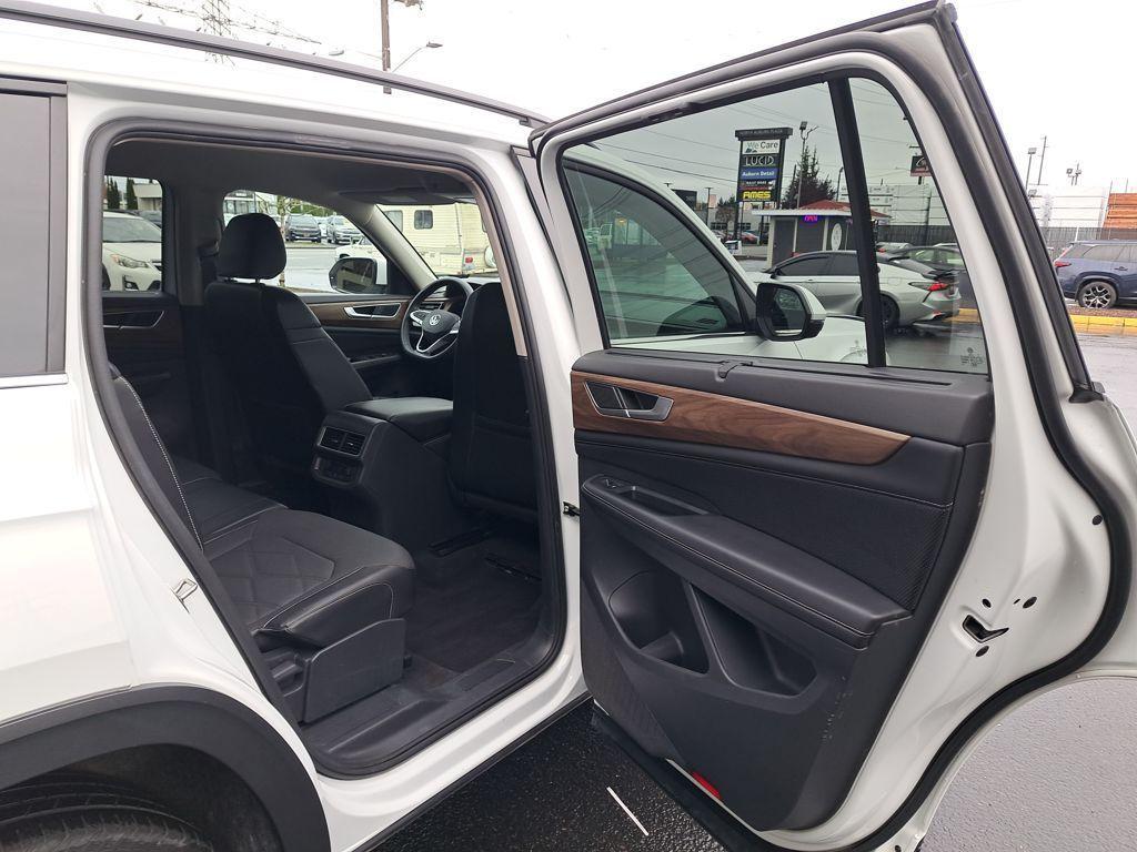 used 2024 Volkswagen Atlas car, priced at $28,420