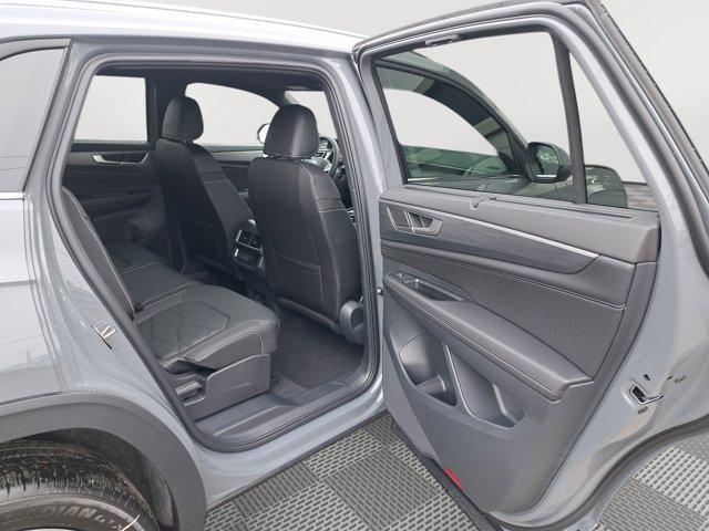 new 2025 Volkswagen Atlas Cross Sport car, priced at $44,256