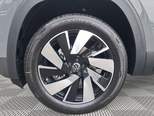 new 2025 Volkswagen Atlas Cross Sport car, priced at $44,256