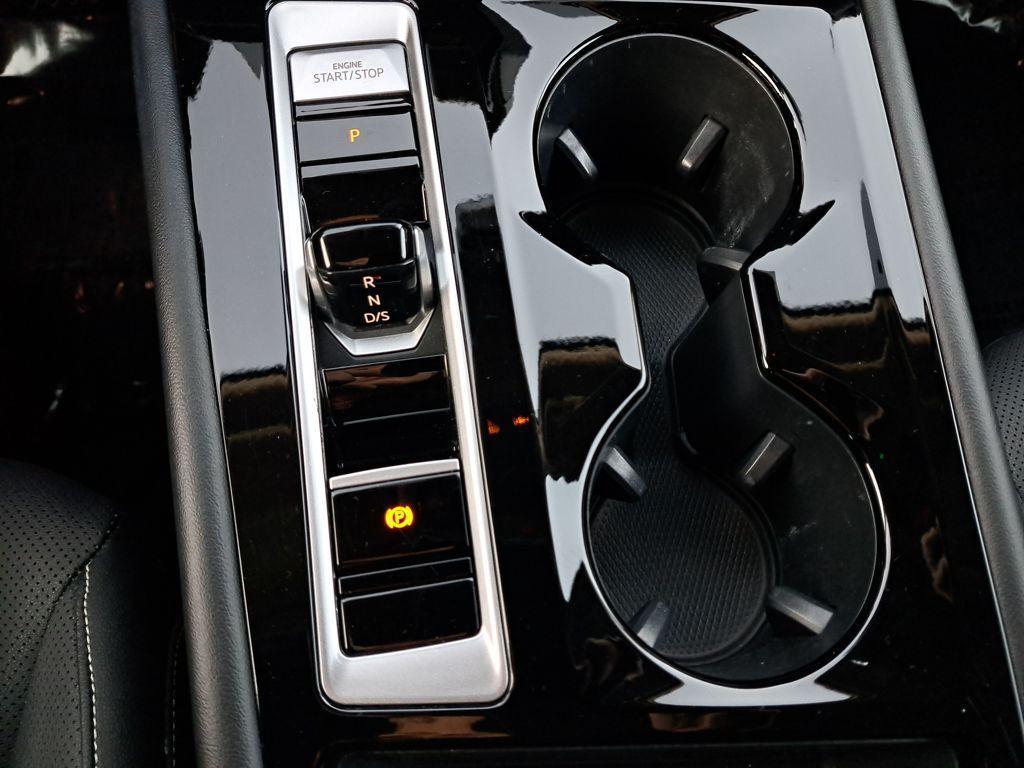 used 2024 Volkswagen Atlas car, priced at $26,997