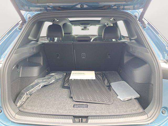 new 2025 Volkswagen Tiguan car