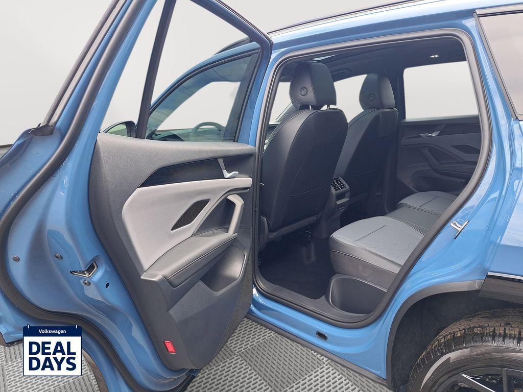 new 2025 Volkswagen Tiguan car, priced at $38,676