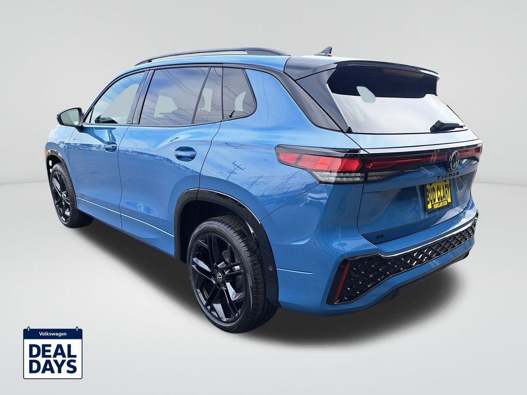 new 2025 Volkswagen Tiguan car, priced at $38,676
