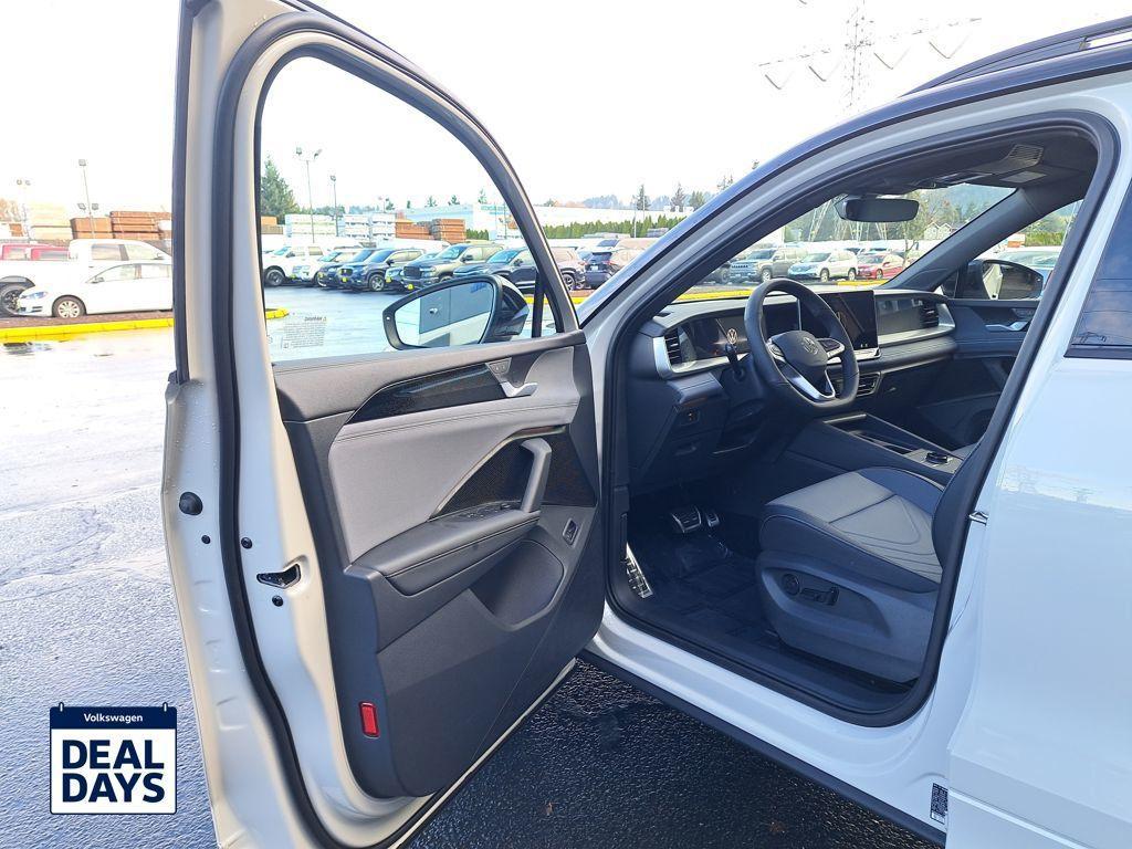 new 2026 Volkswagen Tiguan car, priced at $40,420