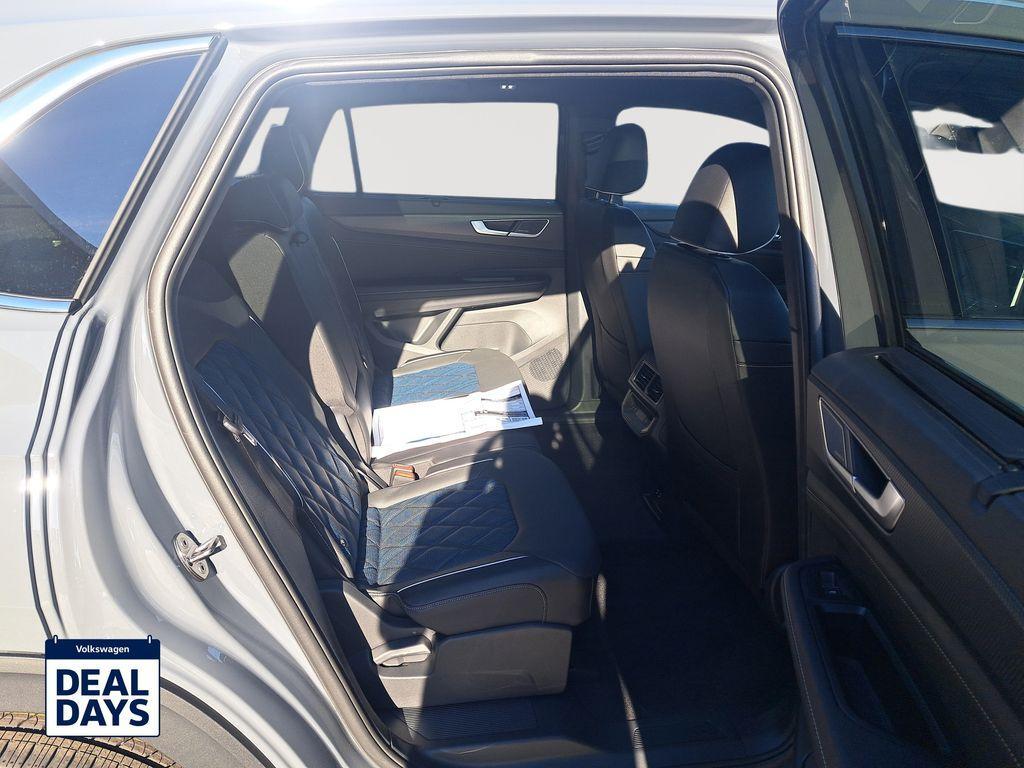 new 2025 Volkswagen Atlas Cross Sport car, priced at $53,201