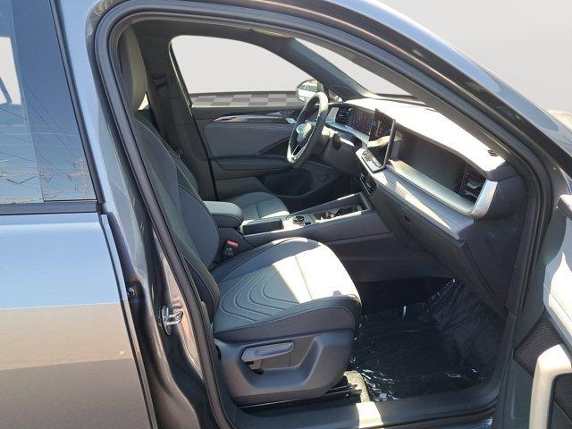 new 2025 Volkswagen Tiguan car
