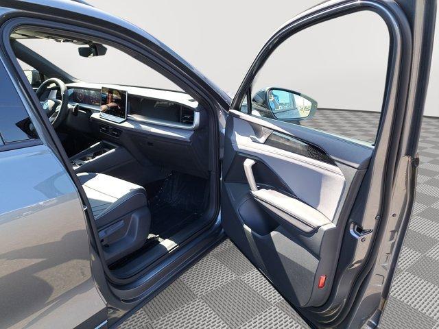 new 2025 Volkswagen Tiguan car