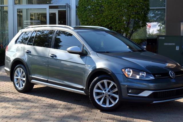 used 2017 Volkswagen Golf Alltrack car, priced at $5,984